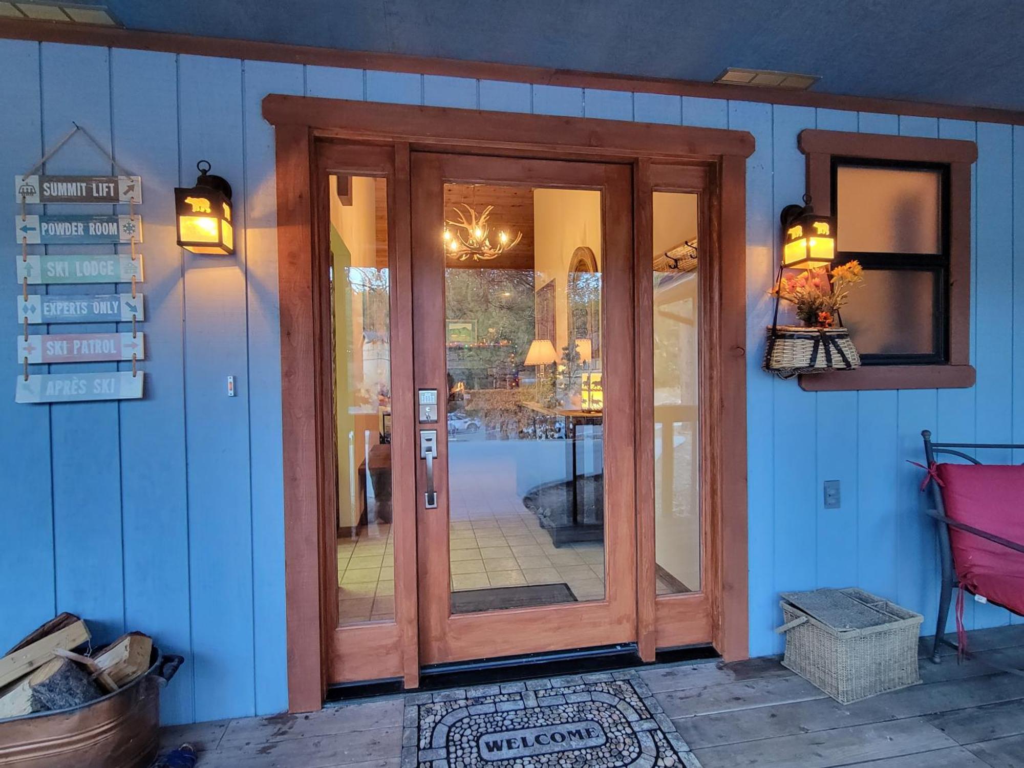Four Seasons Getaway-Private Hot Spa With Pine Tree Views-Walk To Village And Pineknot Trailhead-Plus King Bed! 빅 베어 레이크 외부 사진